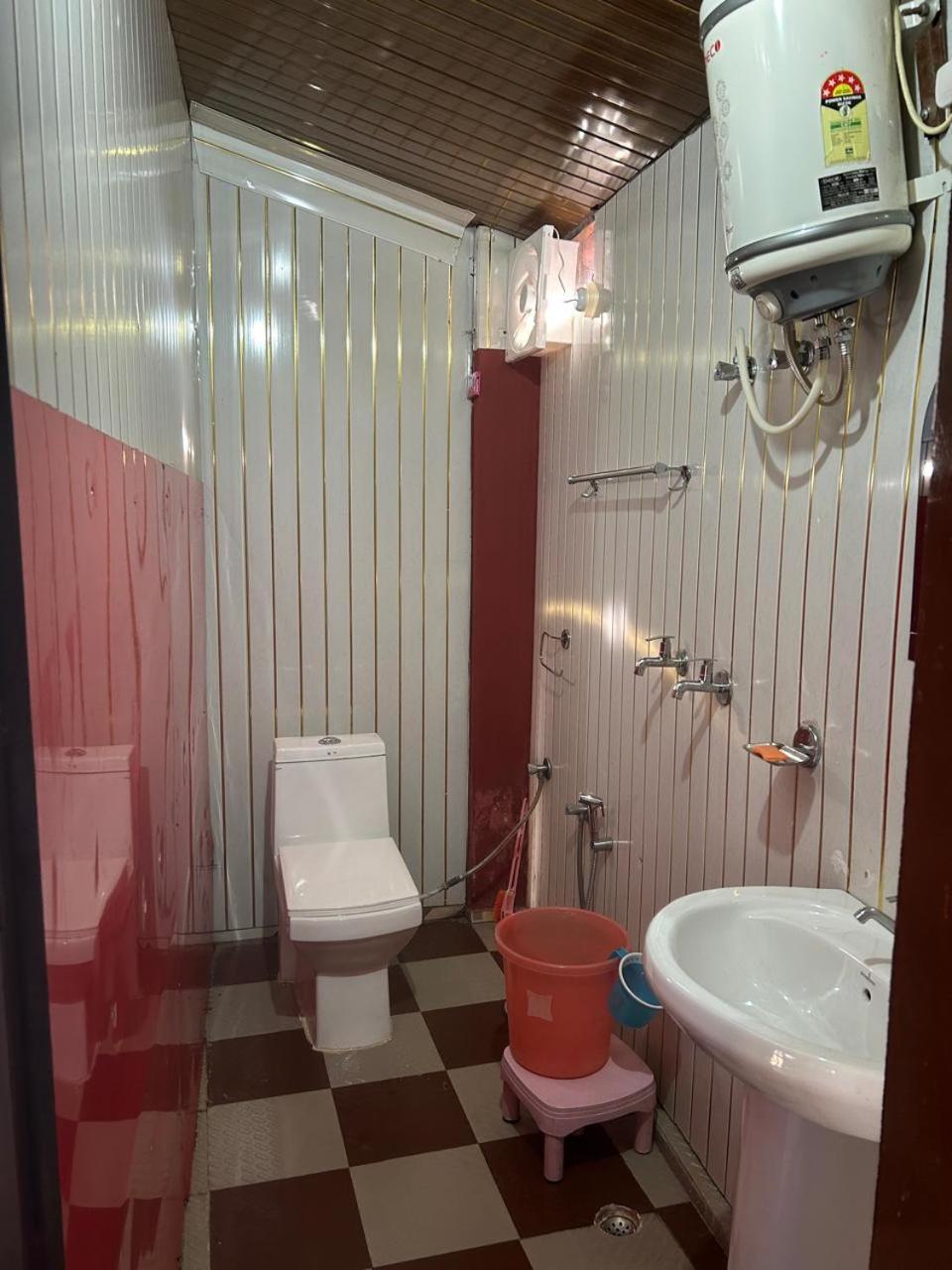 Hotel Mountain View Sari エクステリア 写真